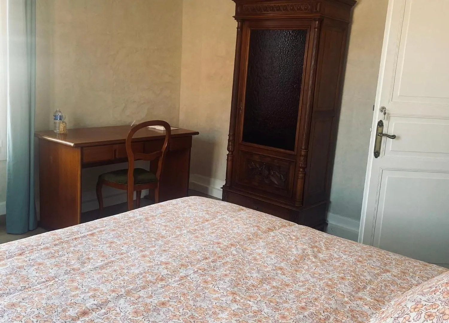 Chambre Privee Dans Maison De Ville Du Xviiie Siecle Carbonne